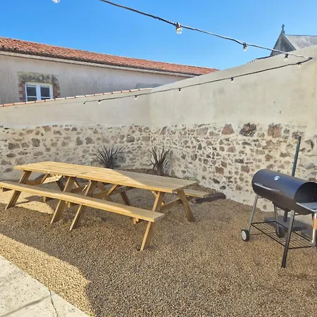 Le Marsiluga Maison 12 Pers A 6 Min Du Puy Du Fou Saint-Mars-la-Réorthe