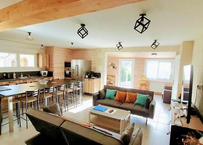 Le Marsiluga Maison 12 Pers A 6 Min Du Puy Du Fou Vendégház