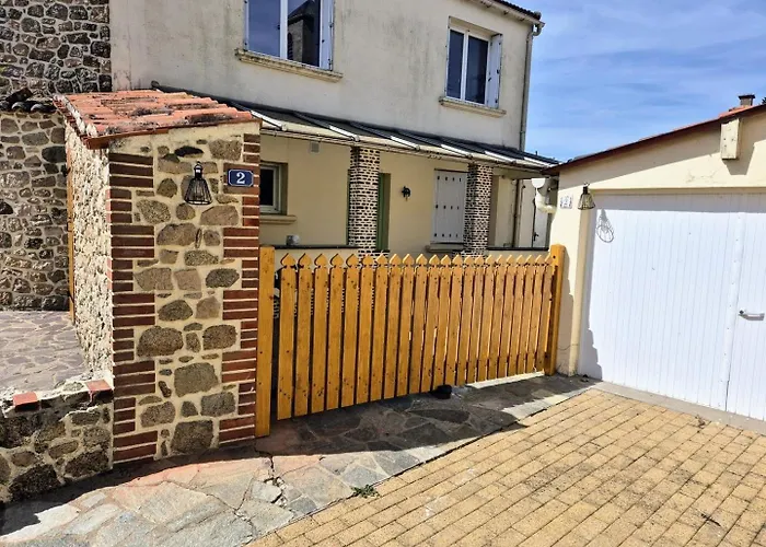 Vendégház Le Marsiluga Maison 12 Pers A 6 Min Du Puy Du Fou Saint-Mars-la-Réorthe