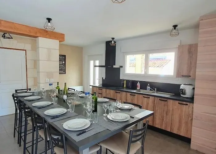 Le Marsiluga Maison 12 Pers A 6 Min Du Puy Du Fou Vendégház 3*